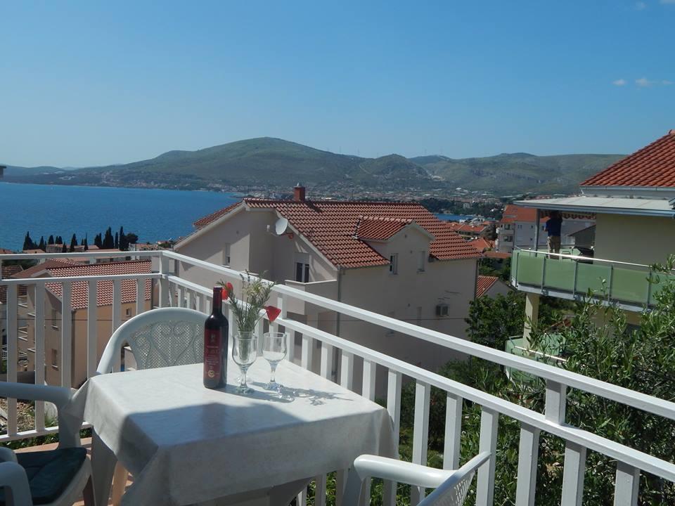 Apartment Arleta Trogir Exterior photo